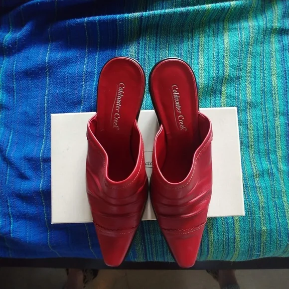 Coldwater Creek Red Leather Mules - Picture 2 of 7